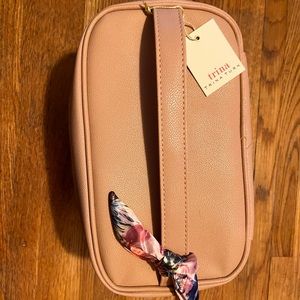 Trina Turk makeup bag, NWT never used!